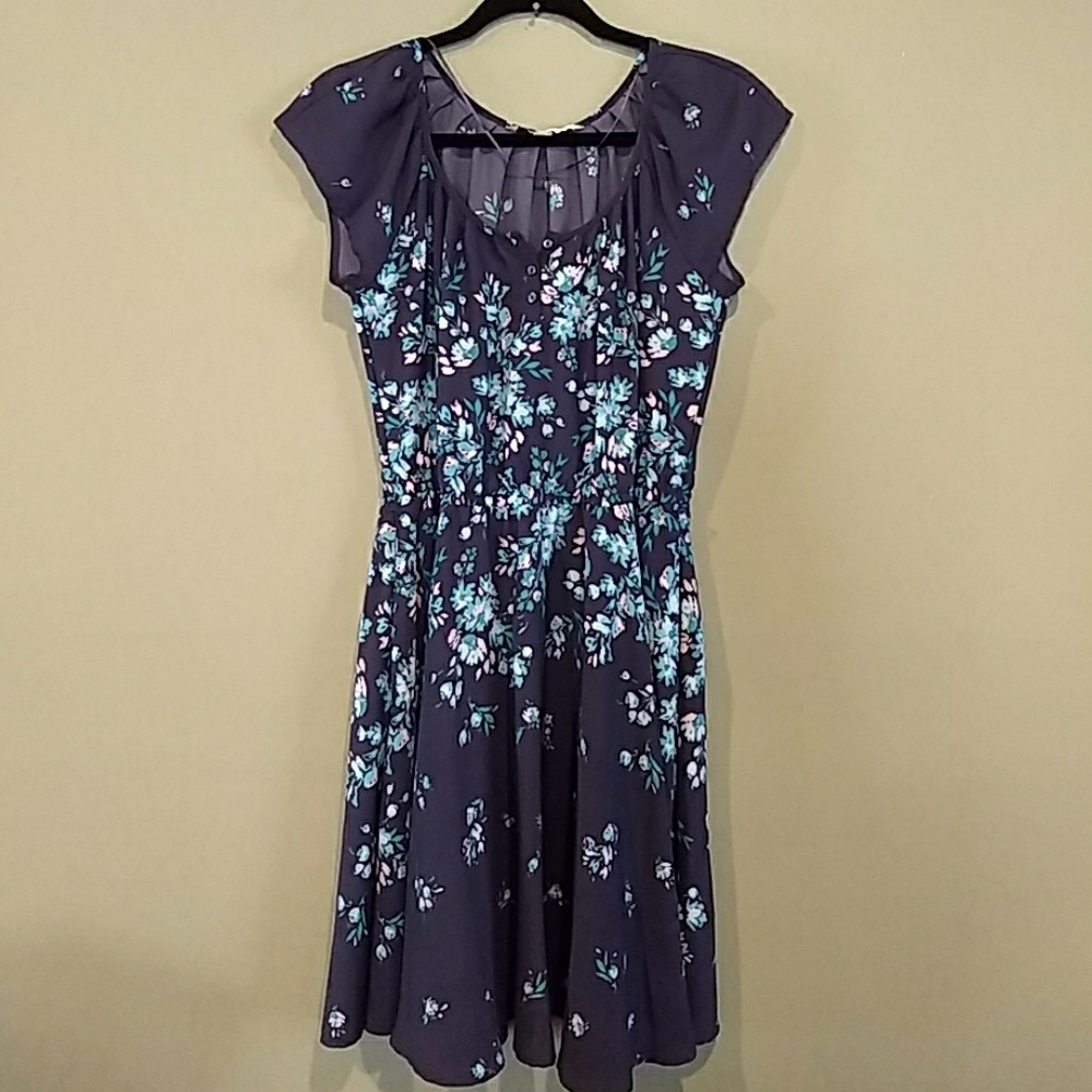Women's/Junior dress